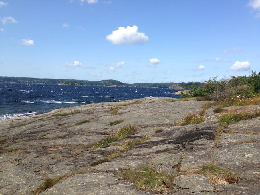 Apartment Right Next To The Golf Course And With The Ocean Just Around The Corner Ljungskile Exterior foto